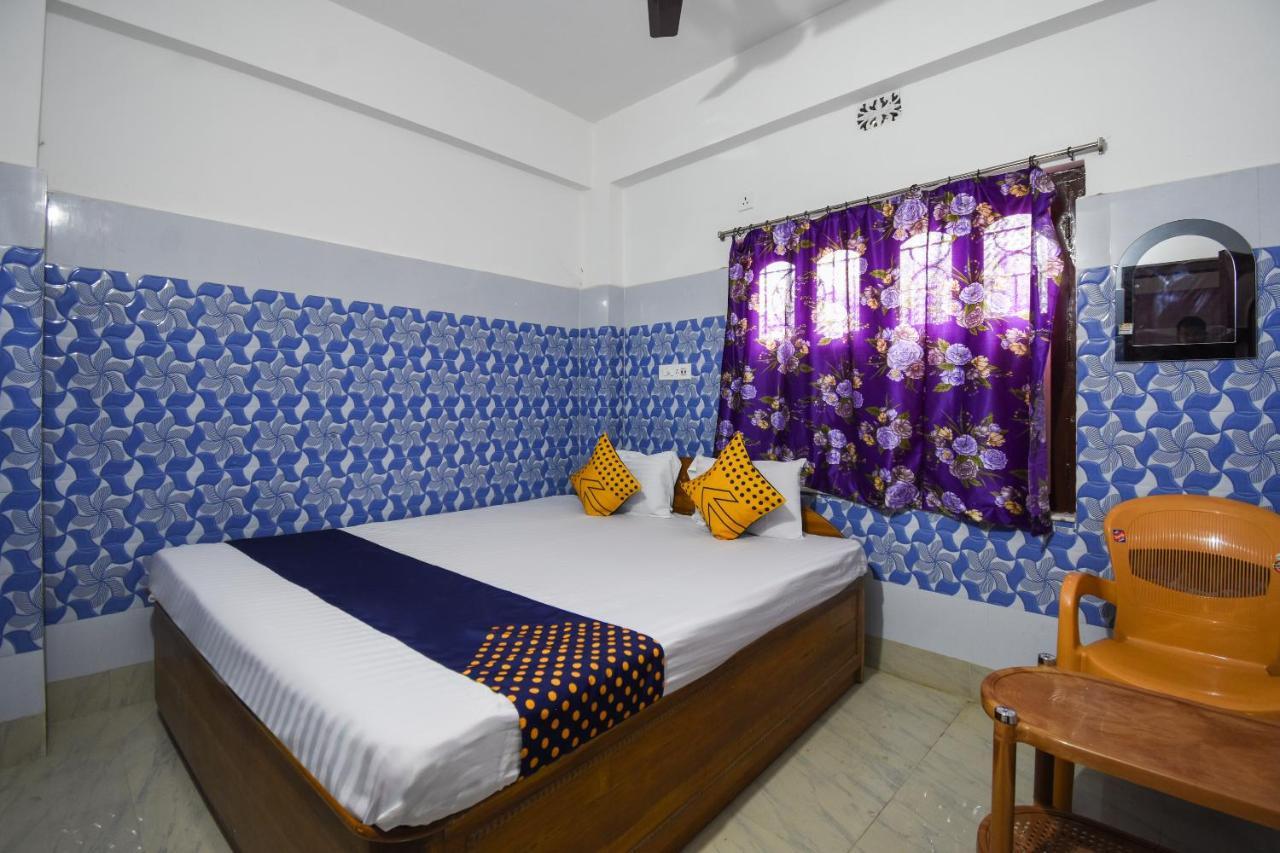 Oyo 73902 Vyttila Residency Hotel Kochi Exterior photo