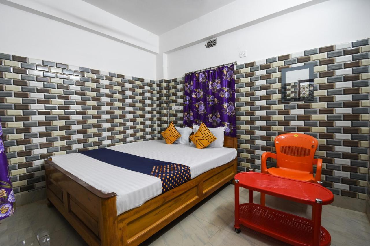 Oyo 73902 Vyttila Residency Hotel Kochi Exterior photo